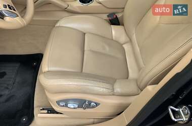 Позашляховик / Кросовер Porsche Cayenne 2011 в 