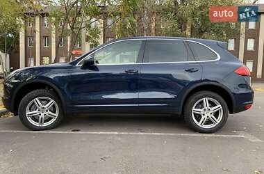 Позашляховик / Кросовер Porsche Cayenne 2011 в 