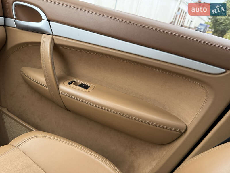 Внедорожник / Кроссовер Porsche Cayenne 2008 в Одессе