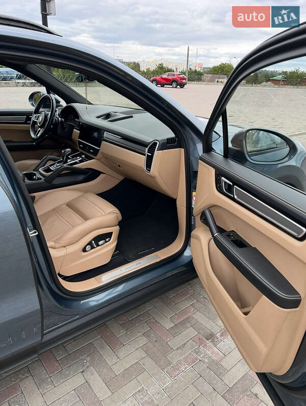 Внедорожник / Кроссовер Porsche Cayenne 2018 в Харькове