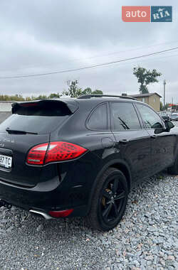 Внедорожник / Кроссовер Porsche Cayenne 2011 в 