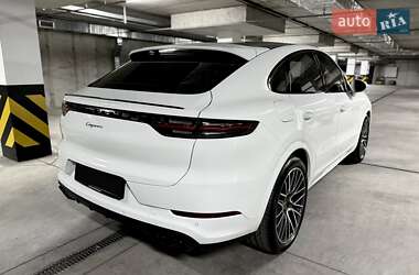 Внедорожник / Кроссовер Porsche Cayenne 2019 в 