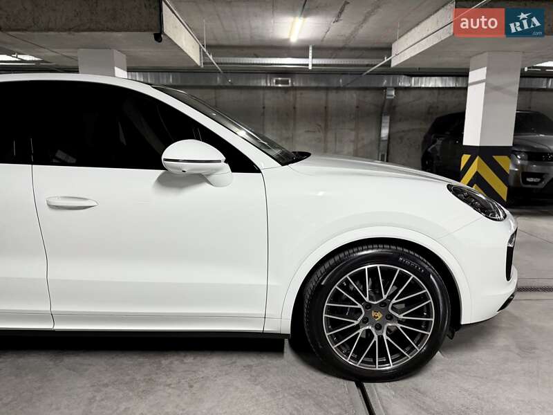 Позашляховик / Кросовер Porsche Cayenne 2019 в Дніпрі