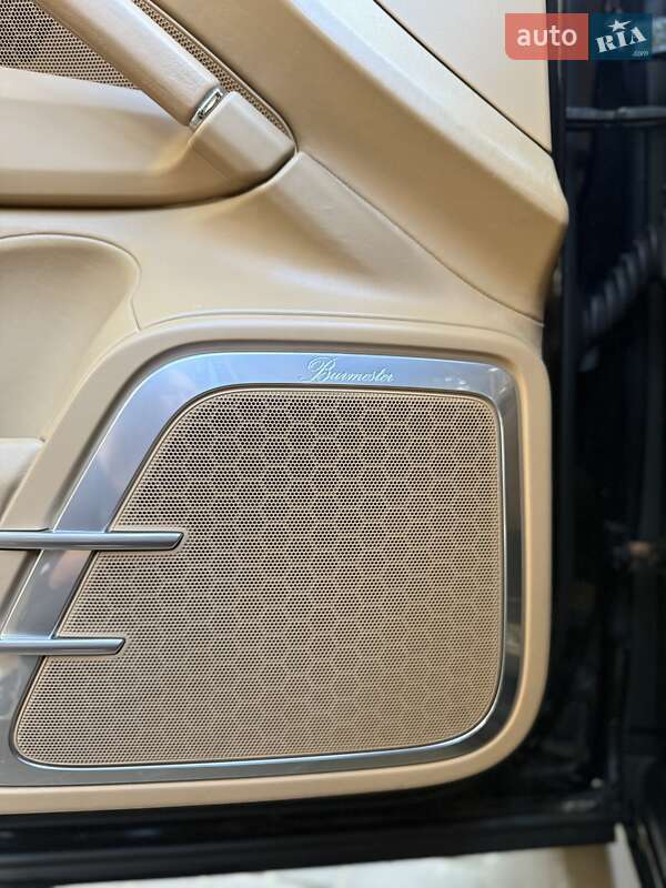 Позашляховик / Кросовер Porsche Cayenne 2010 в Києві