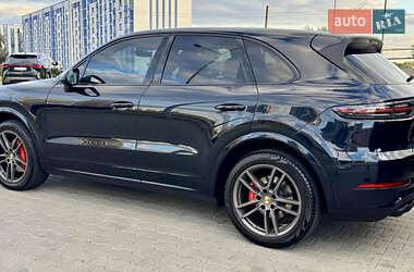 Позашляховик / Кросовер Porsche Cayenne 2019 в 