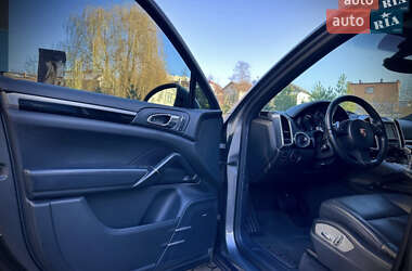 Внедорожник / Кроссовер Porsche Cayenne 2013 в 