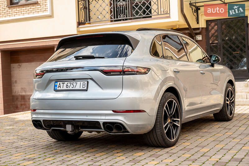 Позашляховик / Кросовер Porsche Cayenne 2020 в Коломиї