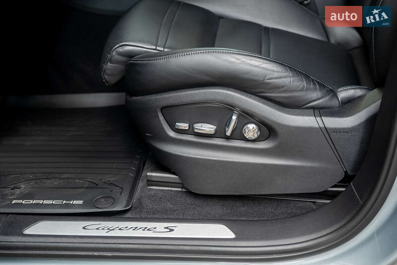 Позашляховик / Кросовер Porsche Cayenne 2020 в Коломиї