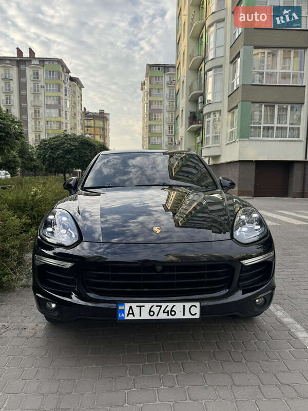 Porsche Cayenne 2015