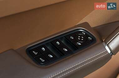 Позашляховик / Кросовер Porsche Cayenne 2020 в 