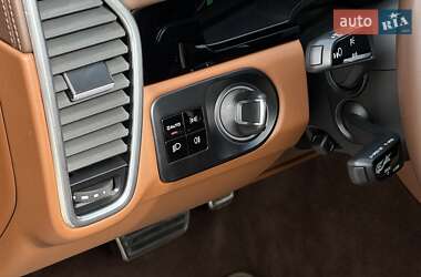 Позашляховик / Кросовер Porsche Cayenne 2020 в 