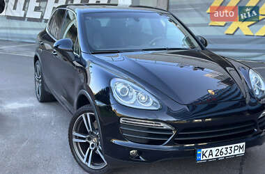 Позашляховик / Кросовер Porsche Cayenne 2012 в 