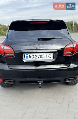 Внедорожник / Кроссовер Porsche Cayenne 2011 в 