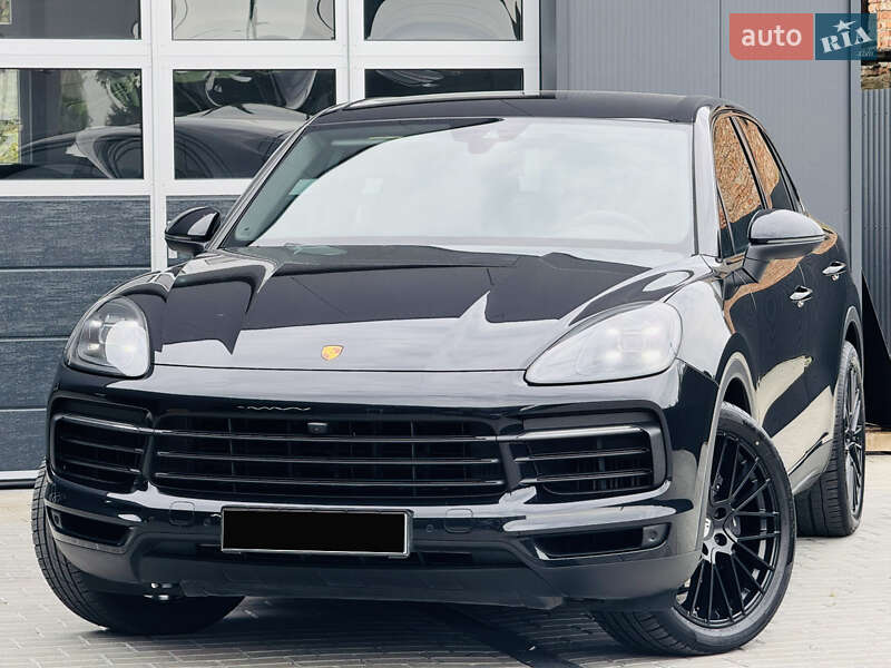 Позашляховик / Кросовер Porsche Cayenne 2018 в Мукачевому