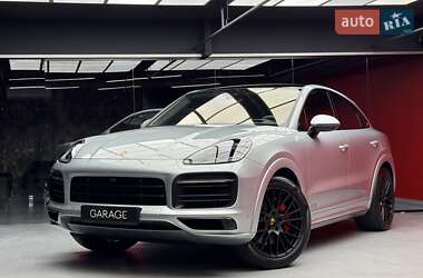 Внедорожник / Кроссовер Porsche Cayenne 2020 в Киеве