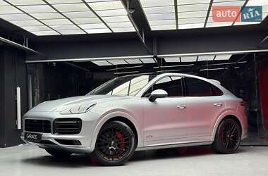 Позашляховик / Кросовер Porsche Cayenne 2020 в 