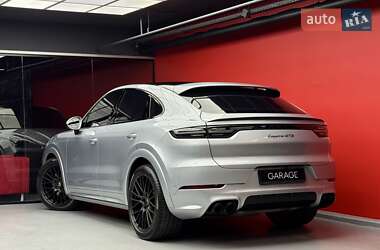 Позашляховик / Кросовер Porsche Cayenne 2020 в 