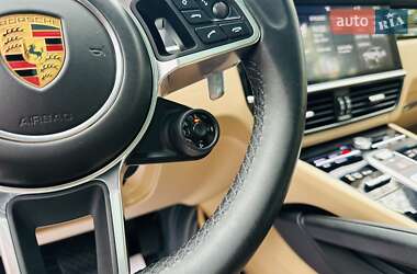 Позашляховик / Кросовер Porsche Cayenne 2018 в 