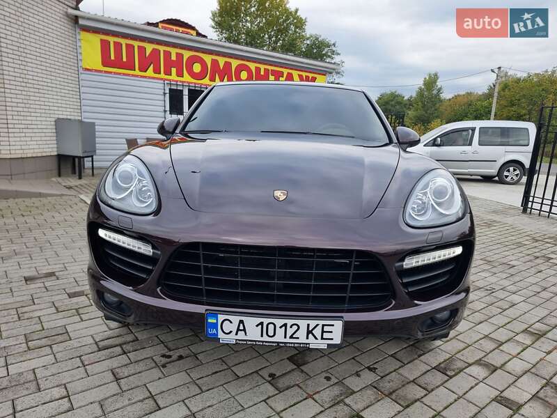 Внедорожник / Кроссовер Porsche Cayenne 2013 в Смеле