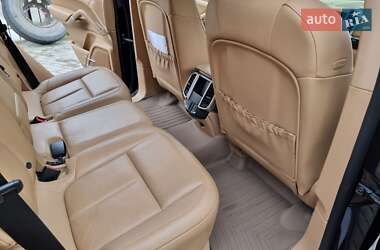 Внедорожник / Кроссовер Porsche Cayenne 2013 в 