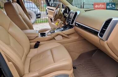 Внедорожник / Кроссовер Porsche Cayenne 2013 в 