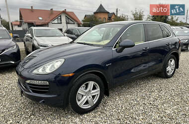 Внедорожник / Кроссовер Porsche Cayenne 2011 в 