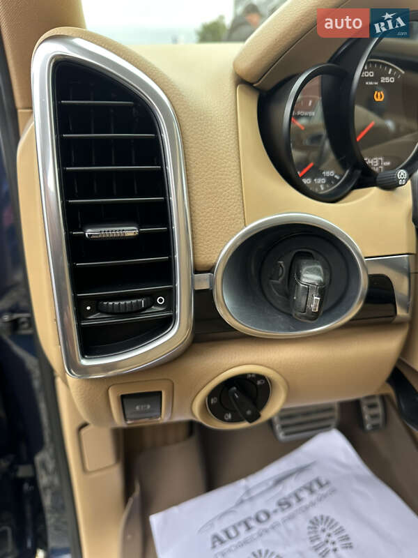 Внедорожник / Кроссовер Porsche Cayenne 2011 в Ивано-Франковске фото 22 Внедорожник / Кроссовер Porsche Cayenne 2011 в Ивано-Франковске