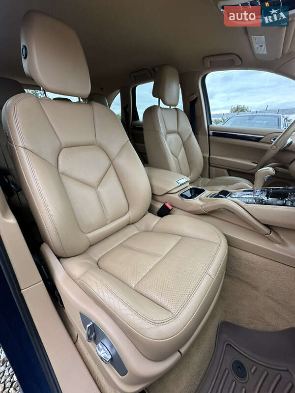Внедорожник / Кроссовер Porsche Cayenne 2011 в Ивано-Франковске фото 32 Внедорожник / Кроссовер Porsche Cayenne 2011 в Ивано-Франковске