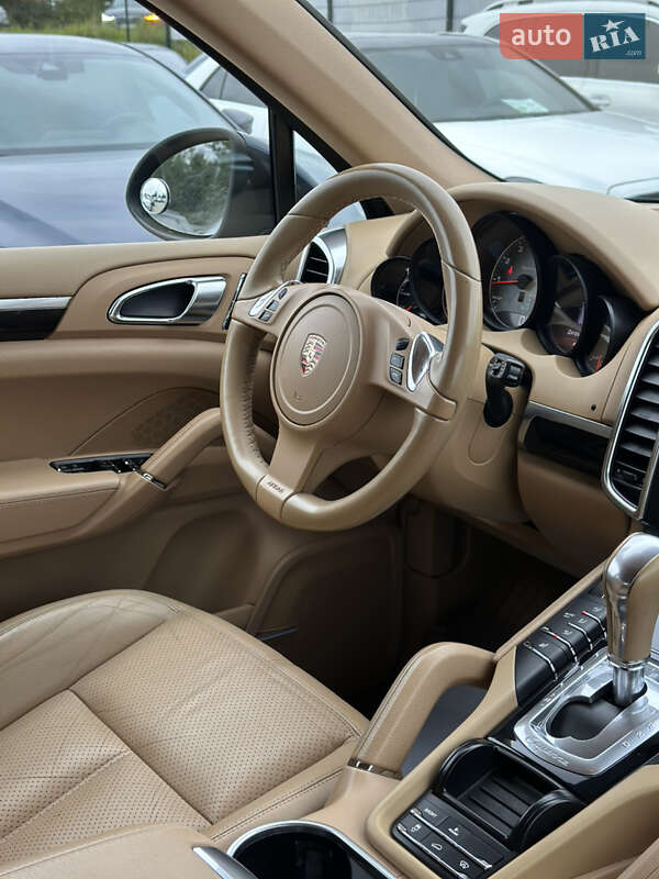 Внедорожник / Кроссовер Porsche Cayenne 2011 в Ивано-Франковске фото 39 Внедорожник / Кроссовер Porsche Cayenne 2011 в Ивано-Франковске
