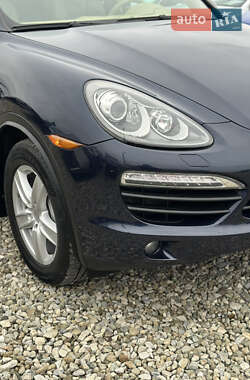 Внедорожник / Кроссовер Porsche Cayenne 2011 в 