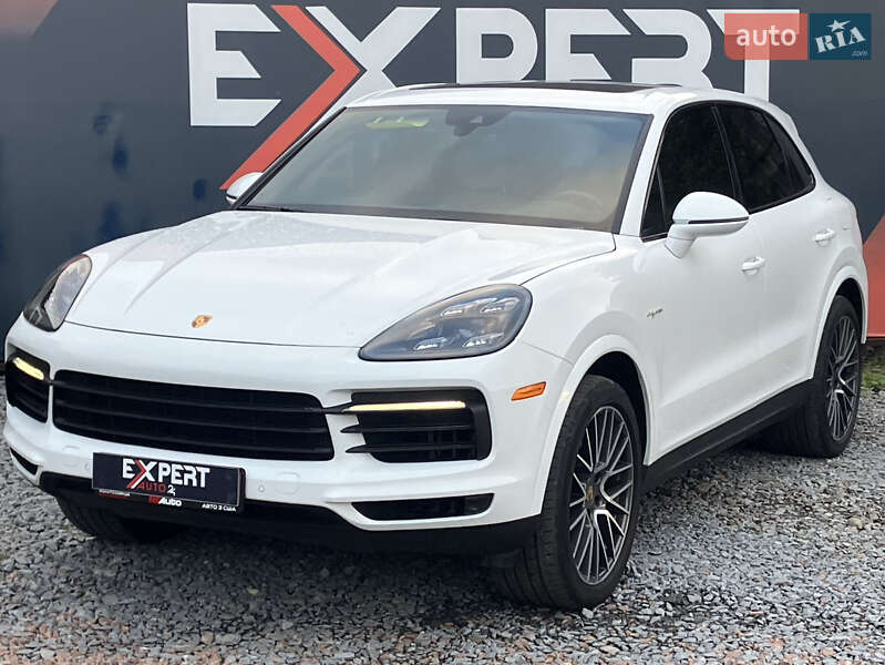Внедорожник / Кроссовер Porsche Cayenne 2019 в Львове