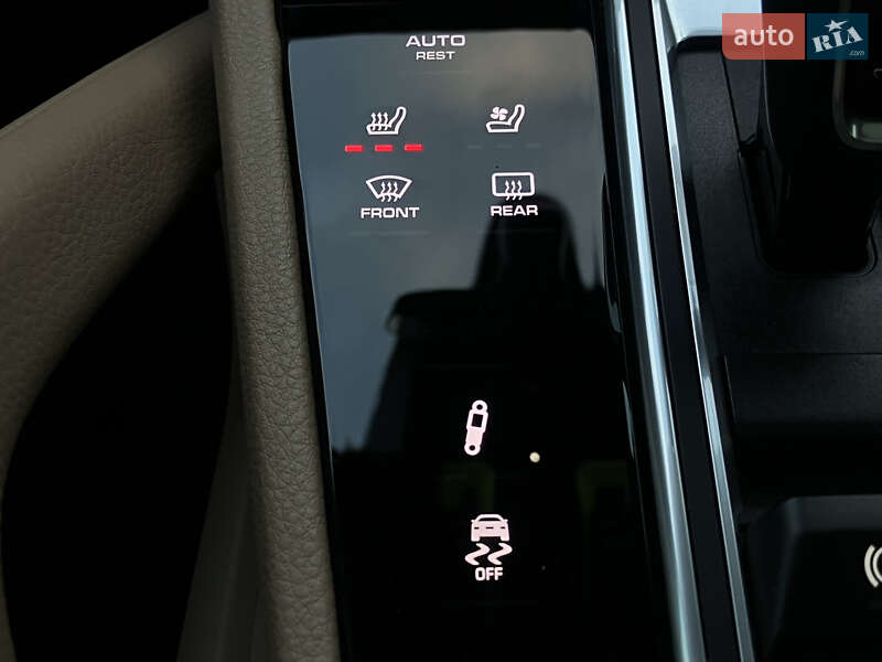 Внедорожник / Кроссовер Porsche Cayenne 2019 в Львове