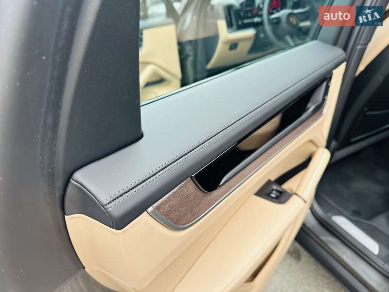 Внедорожник / Кроссовер Porsche Cayenne 2024 в Киеве фото 23 Внедорожник / Кроссовер Porsche Cayenne 2024 в Киеве