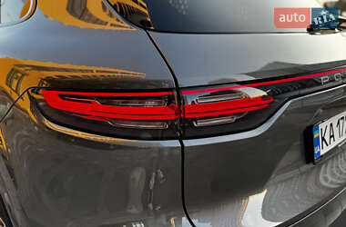 Позашляховик / Кросовер Porsche Cayenne 2019 в 