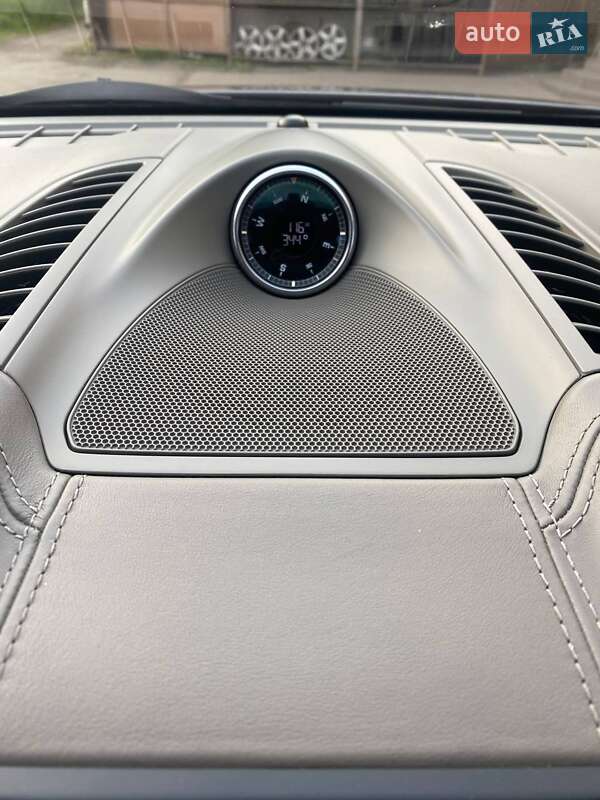 Позашляховик / Кросовер Porsche Cayenne 2010 в Києві