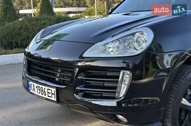 Позашляховик / Кросовер Porsche Cayenne 2007 в 