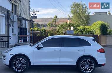 Внедорожник / Кроссовер Porsche Cayenne 2013 в 