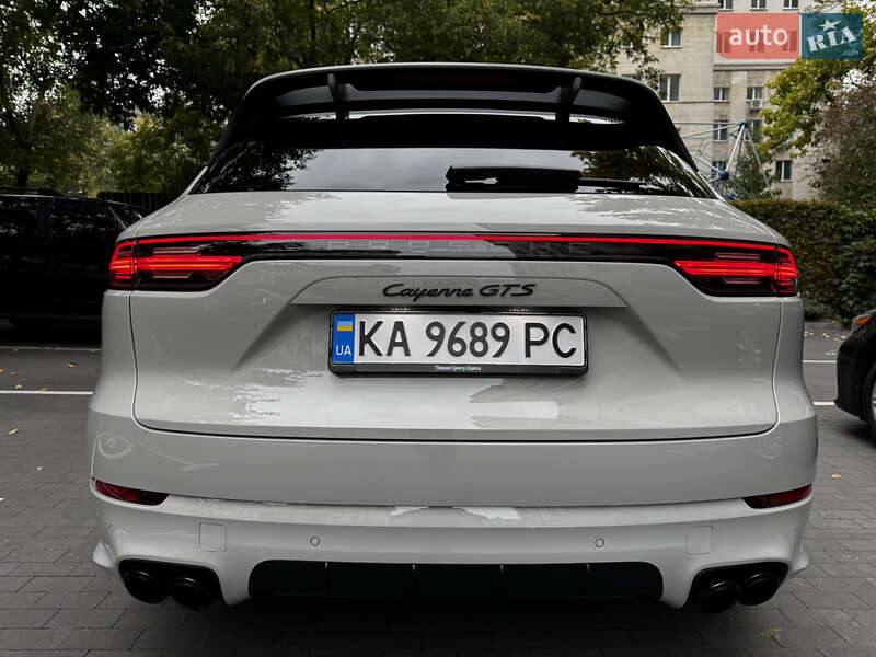 Внедорожник / Кроссовер Porsche Cayenne 2022 в Киеве