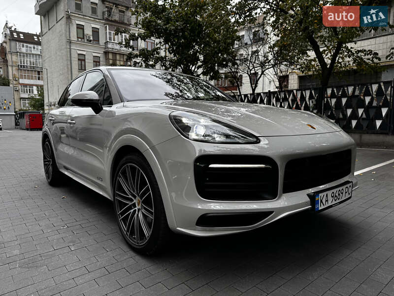 Внедорожник / Кроссовер Porsche Cayenne 2022 в Киеве