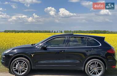 Внедорожник / Кроссовер Porsche Cayenne 2013 в 