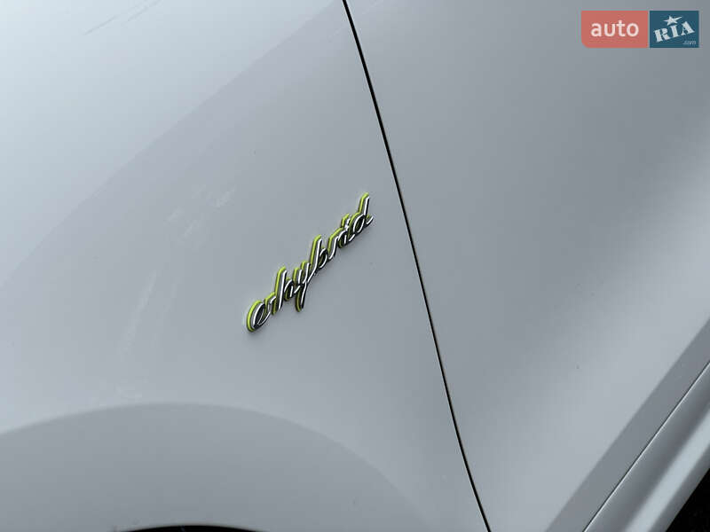 Внедорожник / Кроссовер Porsche Cayenne 2015 в Львове