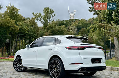 Позашляховик / Кросовер Porsche Cayenne 2019 в 