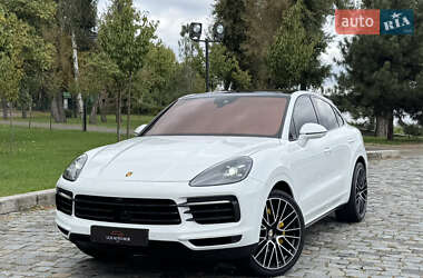 Позашляховик / Кросовер Porsche Cayenne 2019 в 