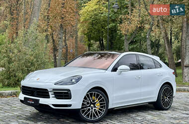 Позашляховик / Кросовер Porsche Cayenne 2019 в 