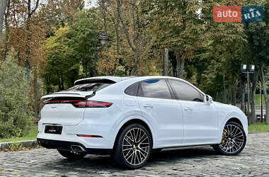 Позашляховик / Кросовер Porsche Cayenne 2019 в 