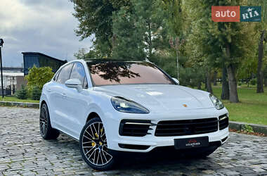 Позашляховик / Кросовер Porsche Cayenne 2019 в 
