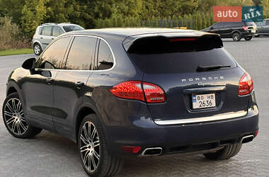 Внедорожник / Кроссовер Porsche Cayenne 2011 в 