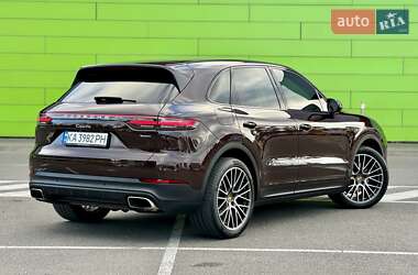 Позашляховик / Кросовер Porsche Cayenne 2018 в 