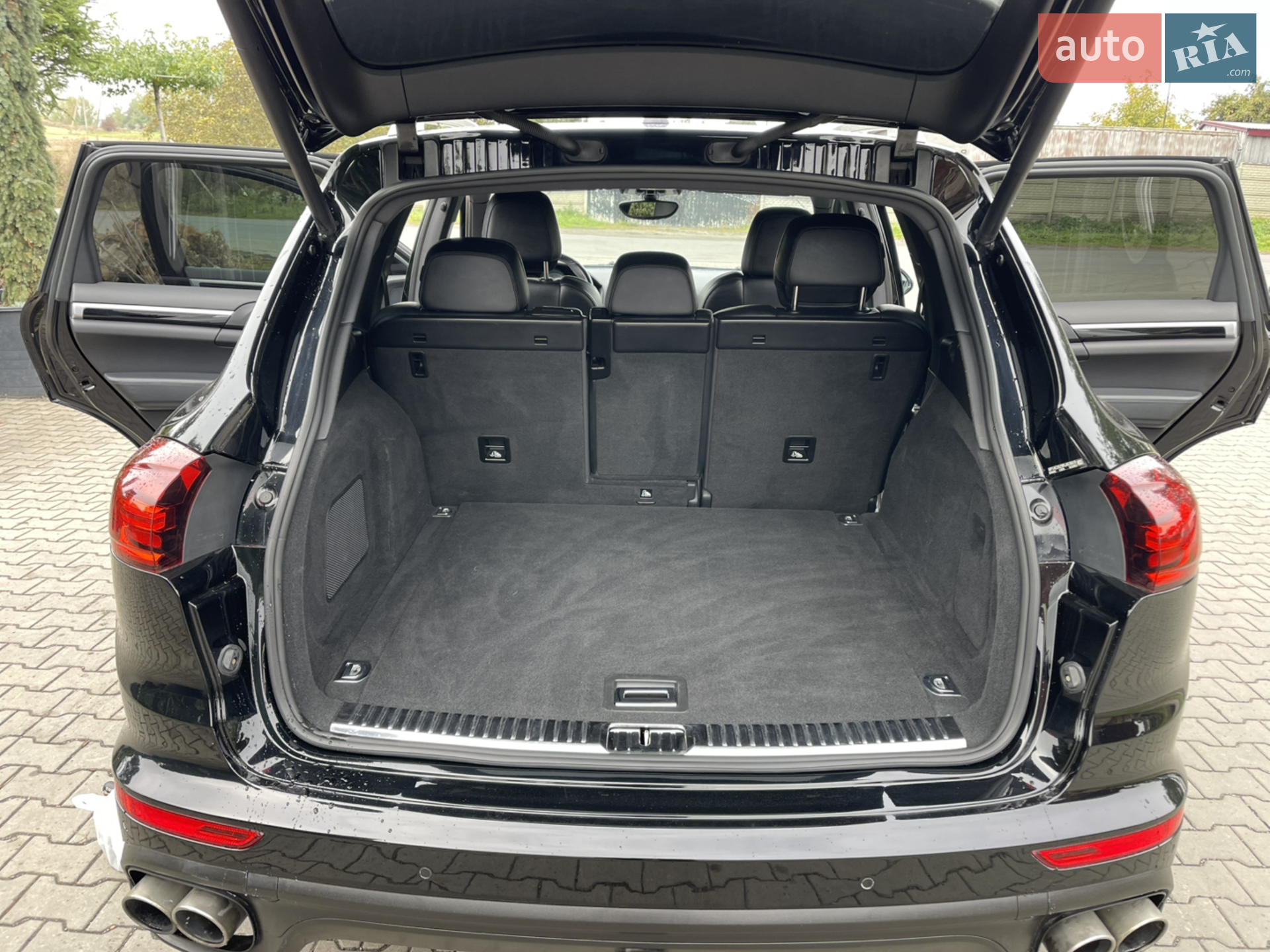 2015 Porsche Cayenne - мініатюра 22
