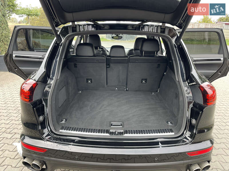 Внедорожник / Кроссовер Porsche Cayenne 2015 в Луцке фото 22 Внедорожник / Кроссовер Porsche Cayenne 2015 в Луцке